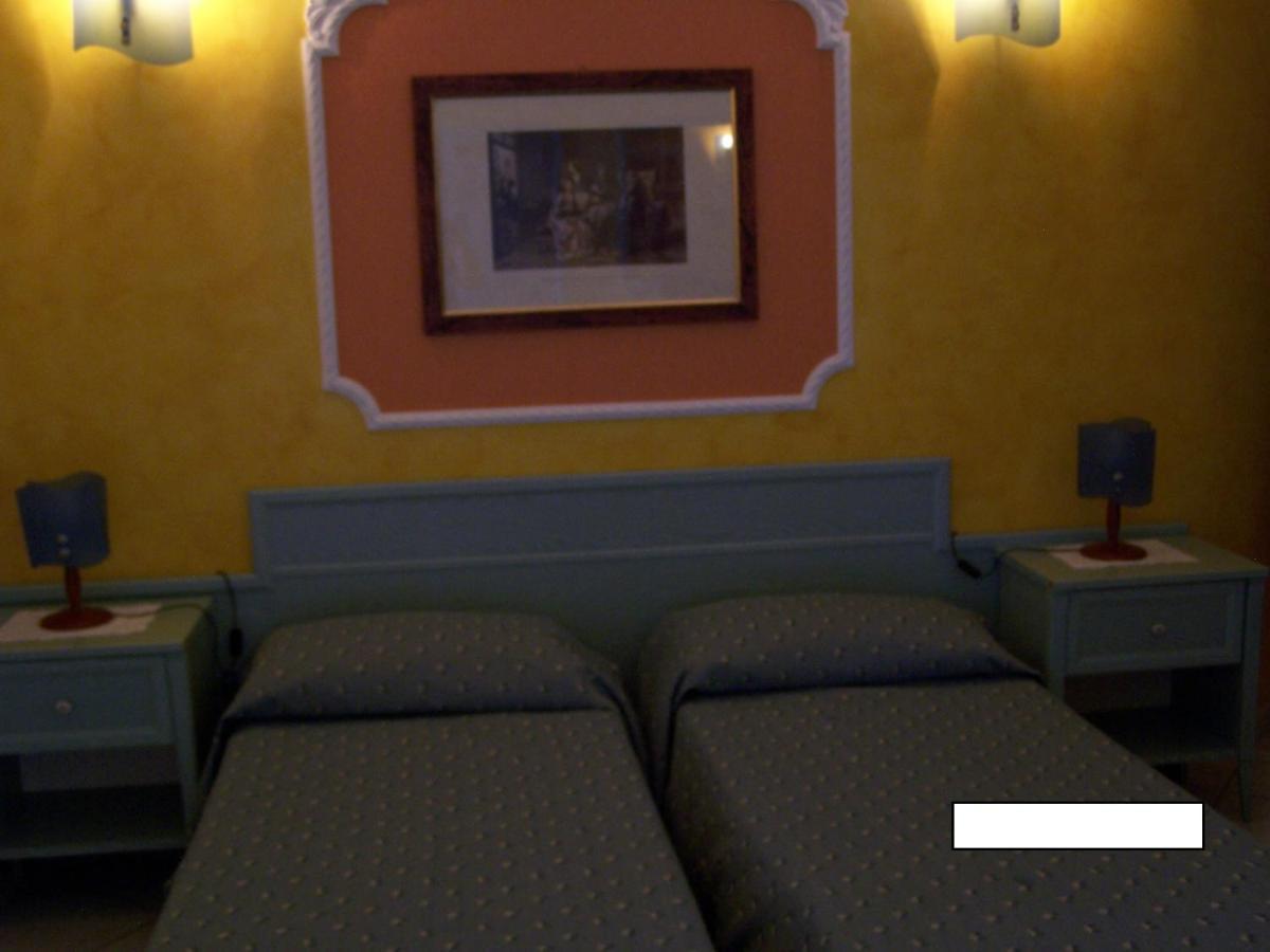 Hotel Nautilus Никотера-Марина Номер фото